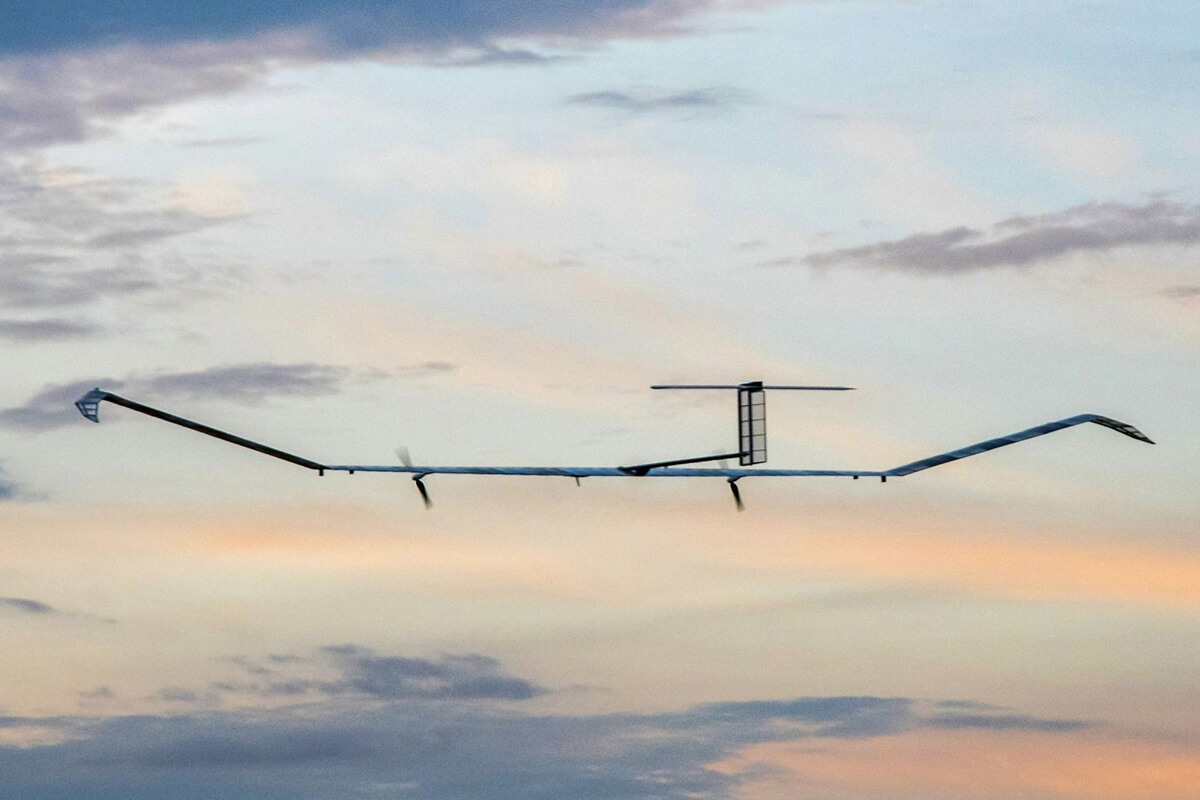 Primeiro vôo de avião solar bate recorde no ar Primeiro vôo de avião solar bate recorde no ar